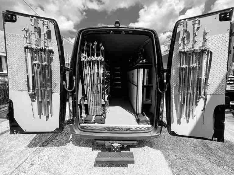 1 Ton grip van interior sprinter